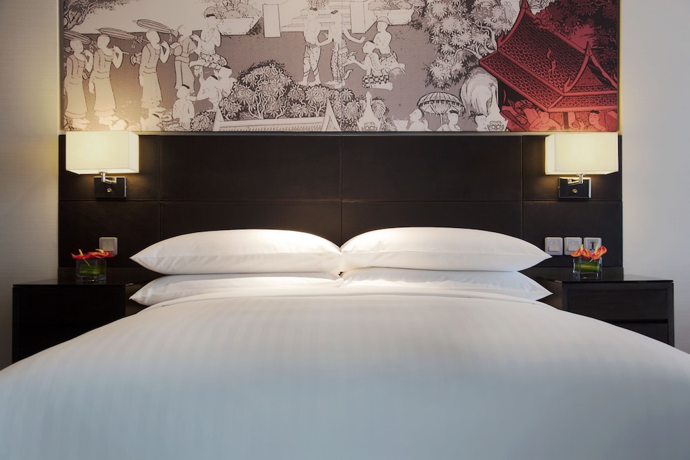 Room, 1 King Bed photo 2