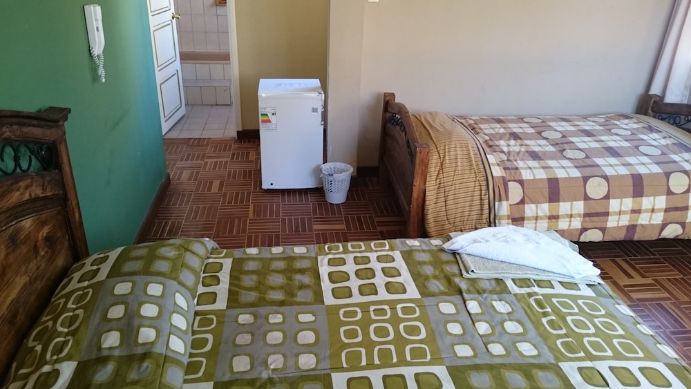 Twin Room, Shared Bathroom