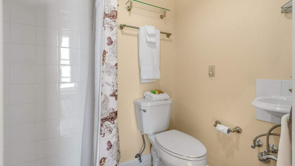 Standard Room photo 3