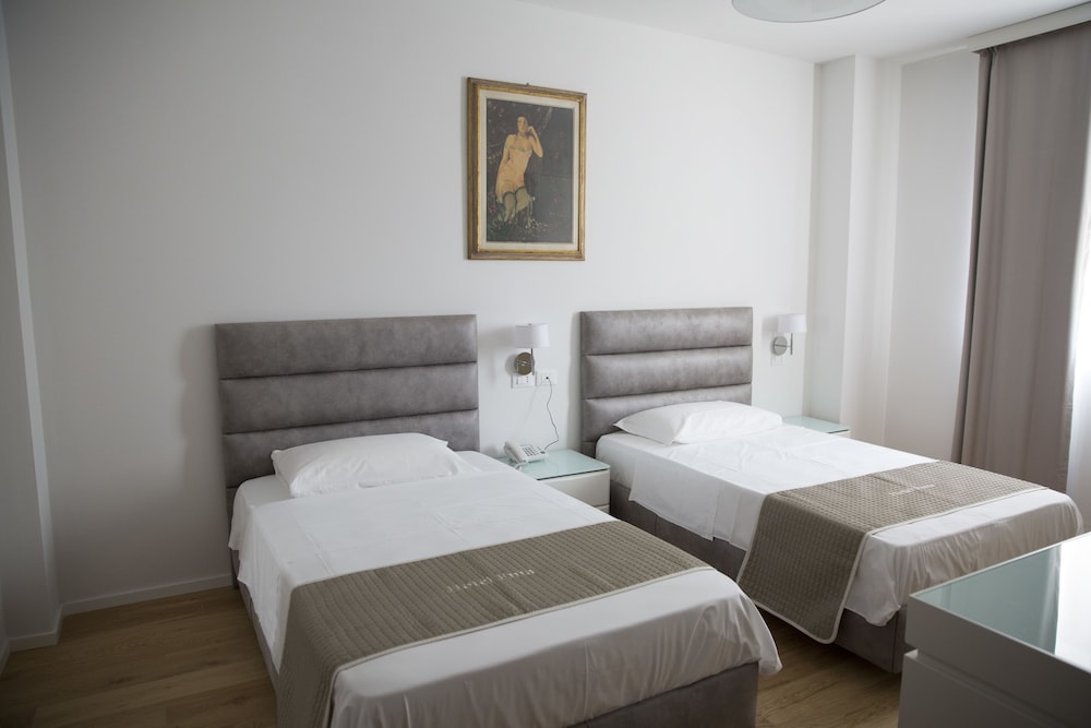 Superior Double or Twin Room, 1 Bedroom, Accessible photo 2