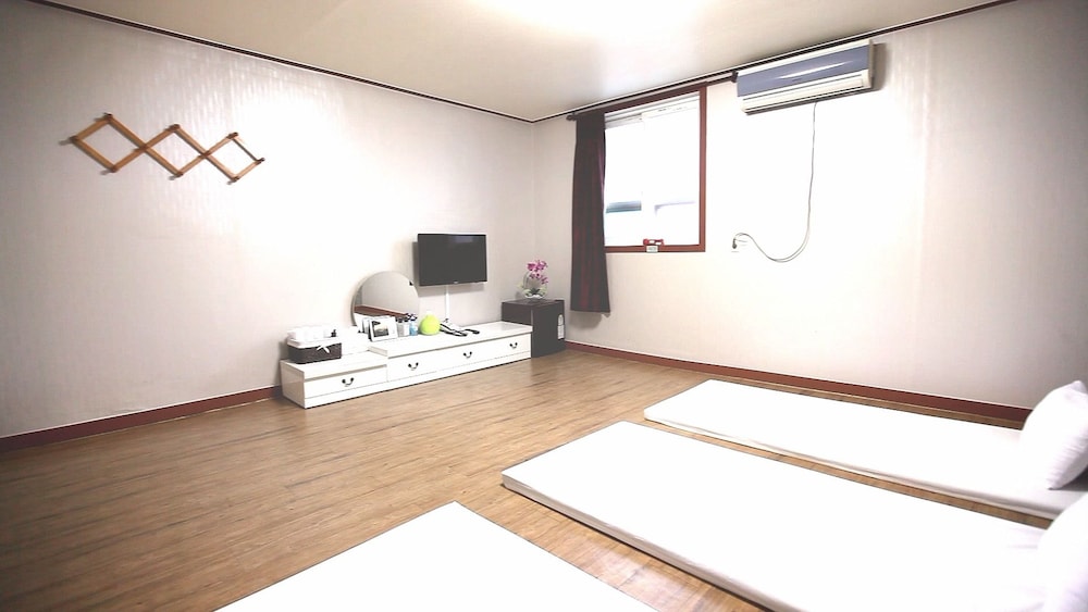Standard Room (Ondol) photo 3