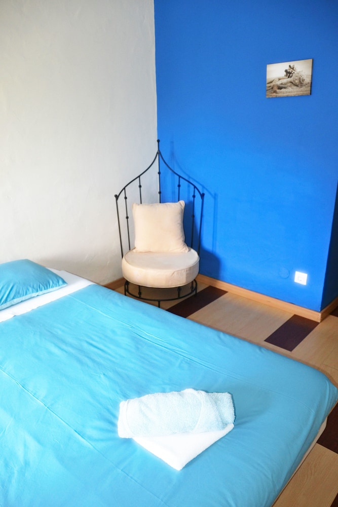 Double or Twin Room - Photo 5