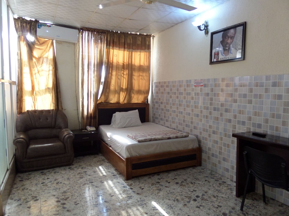 Basic Double Room photo 1