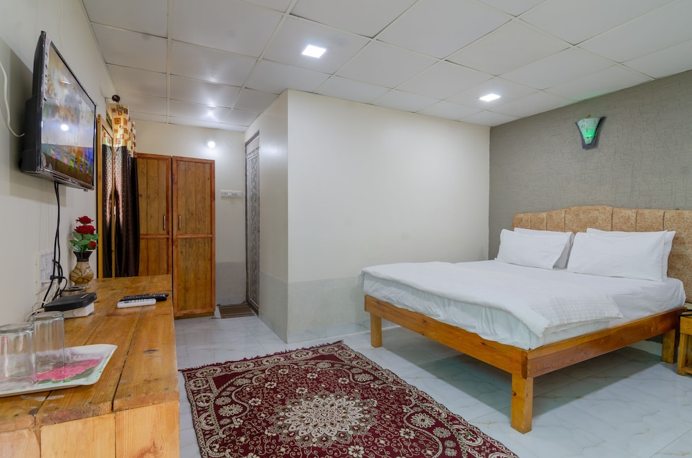 Couple Room