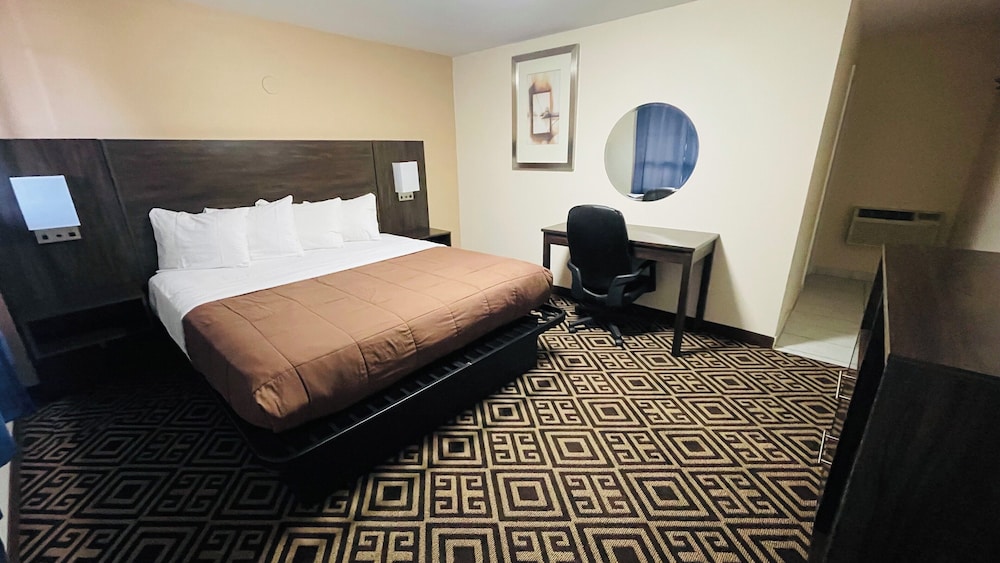 Standard Room, 1 King Bed - Photo 1