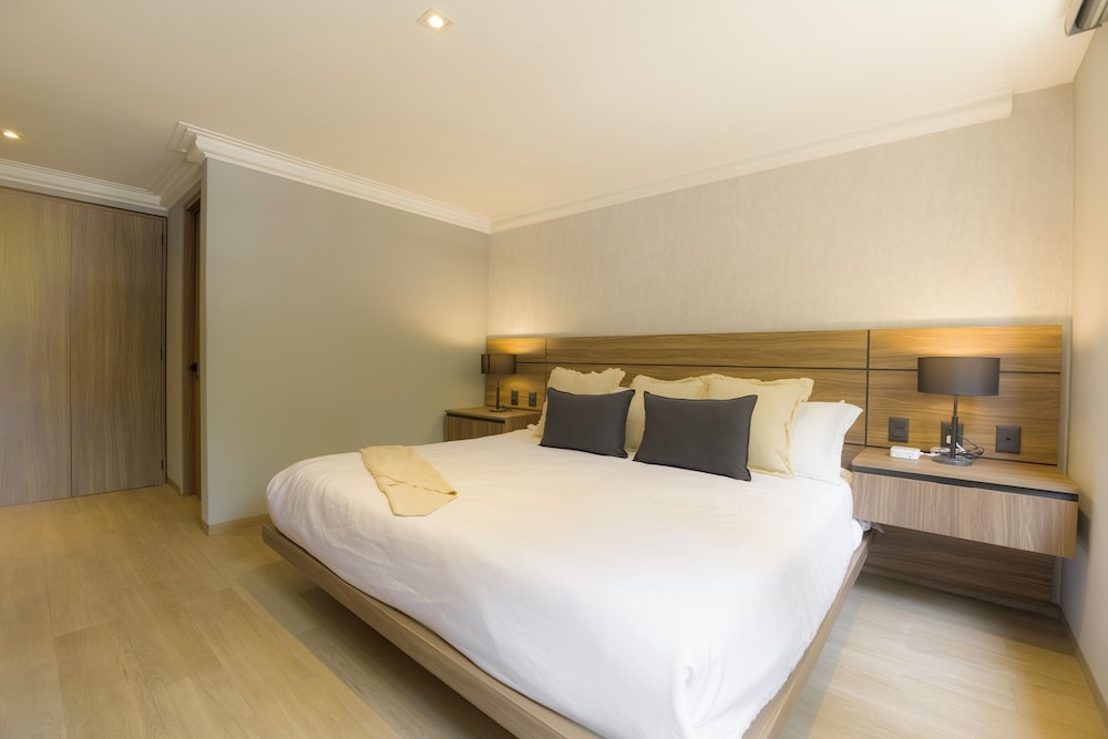 Luxury Apartment, 2 Bedrooms - Photo 1