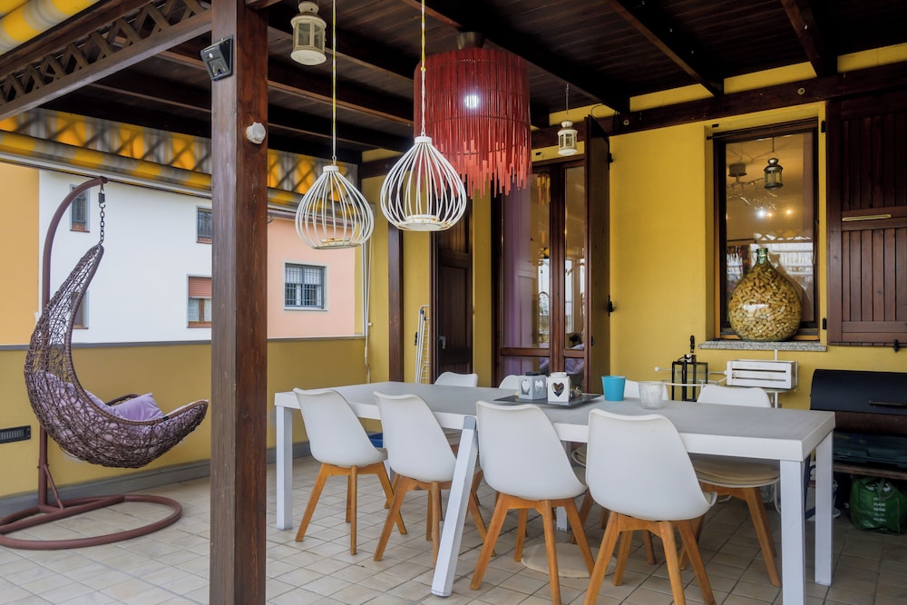 Superior Apartment, Courtyard View