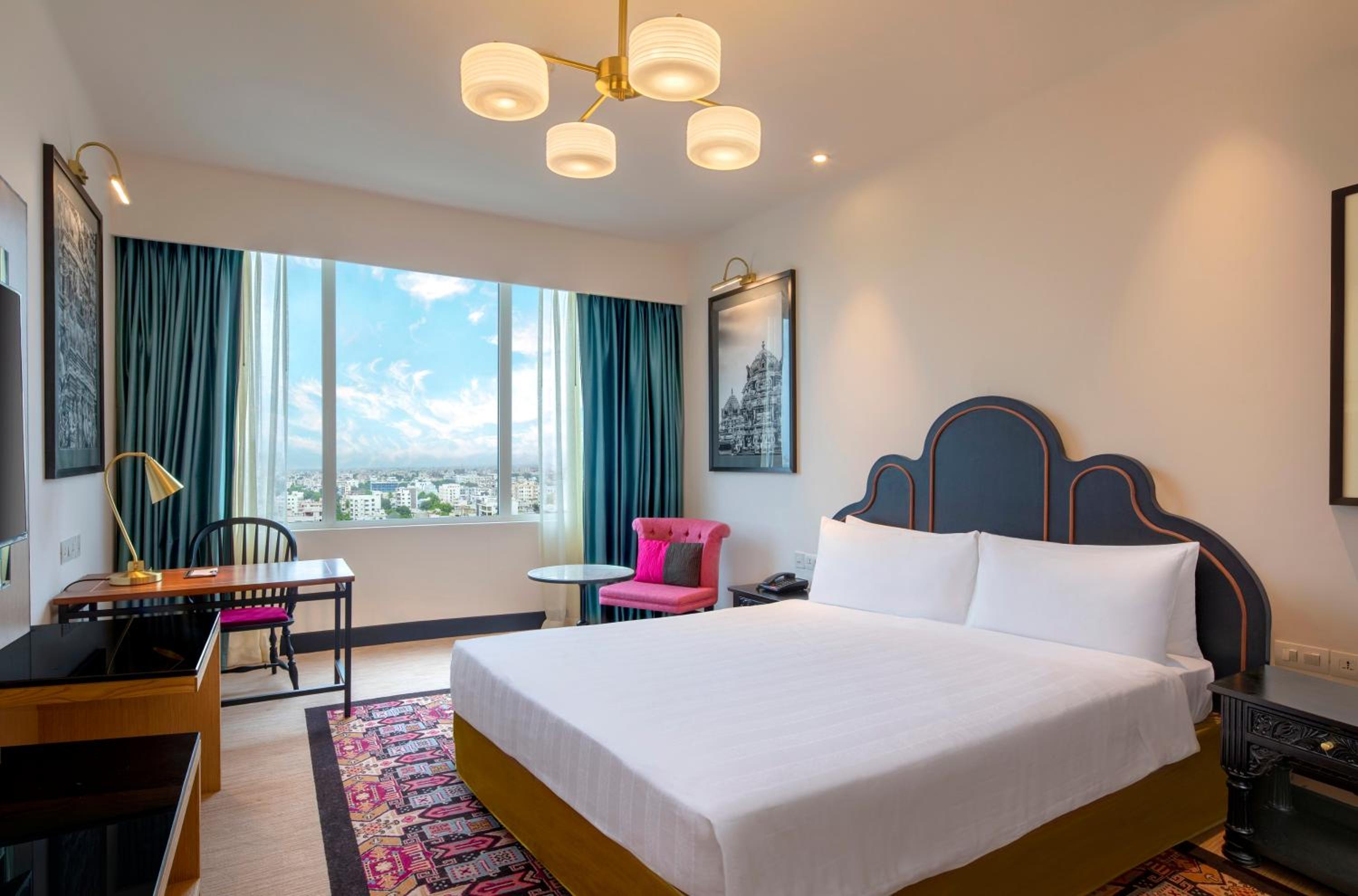 Deluxe Room - Photo 2