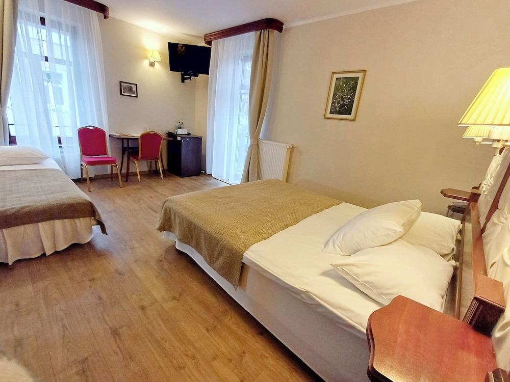 Classic Triple Room - Photo 3