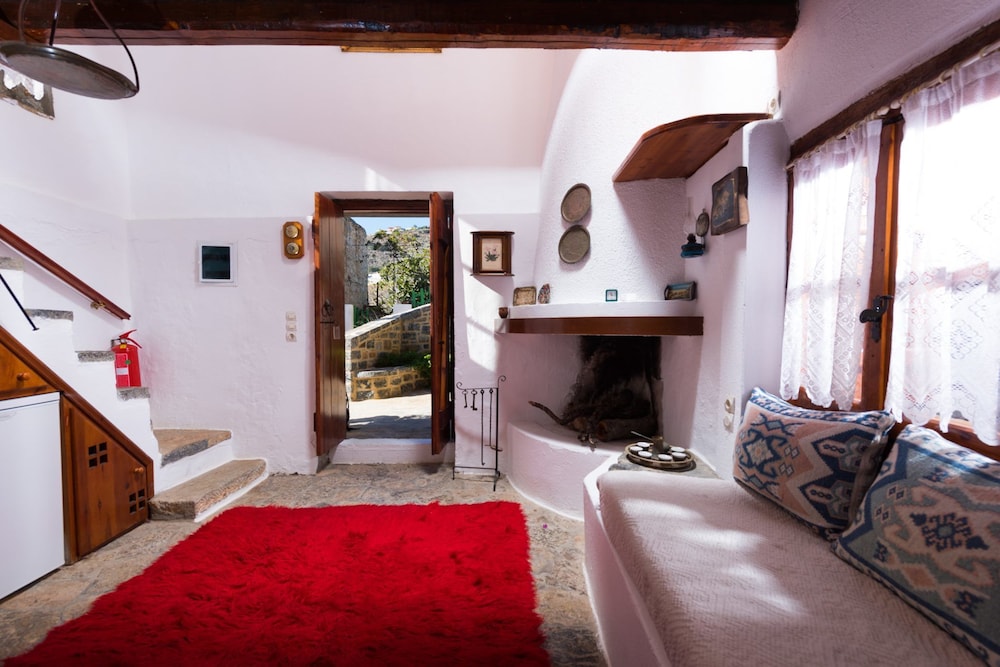 House, Sea View (Leonidas) - Photo 9