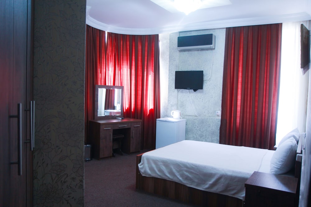 Standard Double Room photo 3