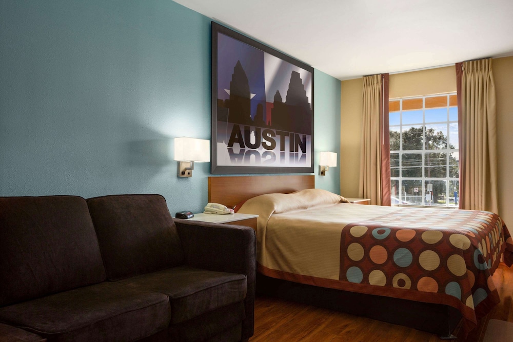 Standard Room, 1 King Bed - Photo 2