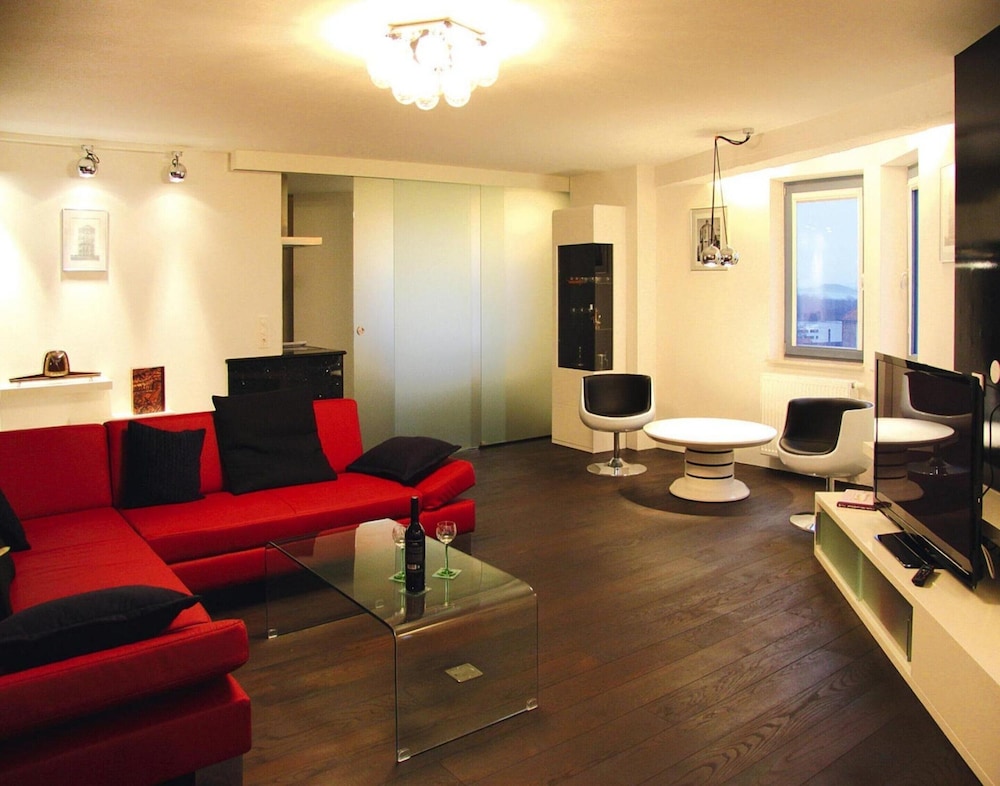 Apartment photo 3