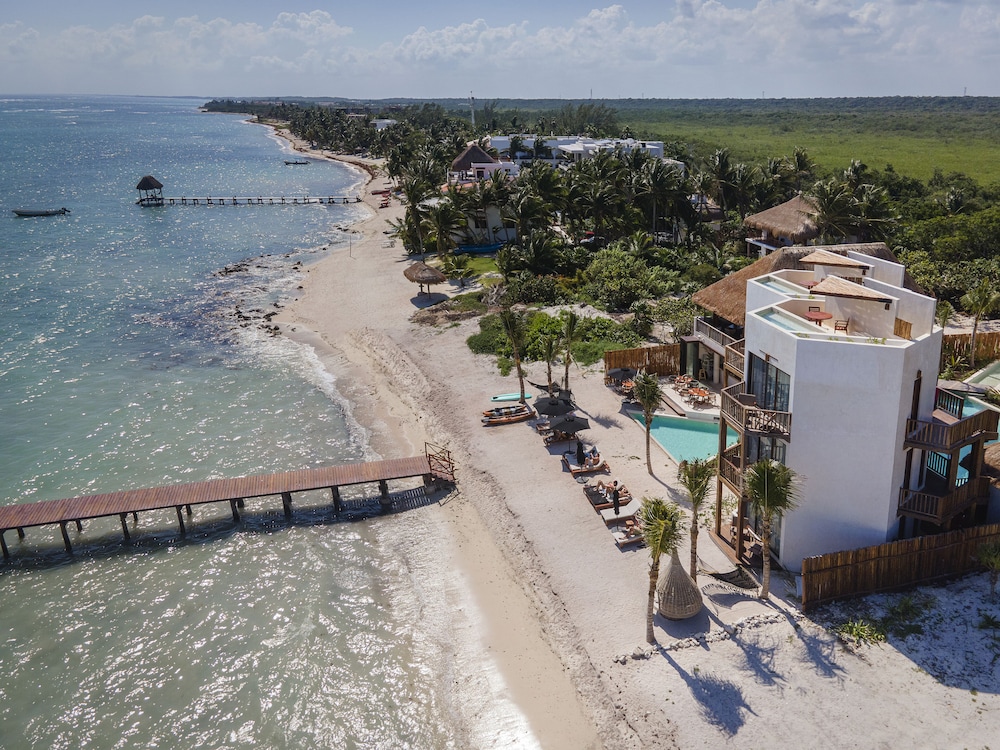 Beachfront Upper King - Photo 4