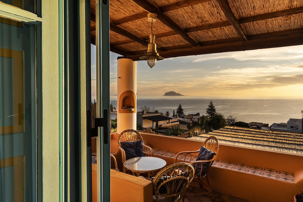 Family Suite, 2 Bedrooms, Sea View, Tower photo 1