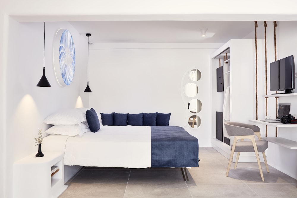 Suite, 2 Bedrooms, Garden View (Spacious) photo 1