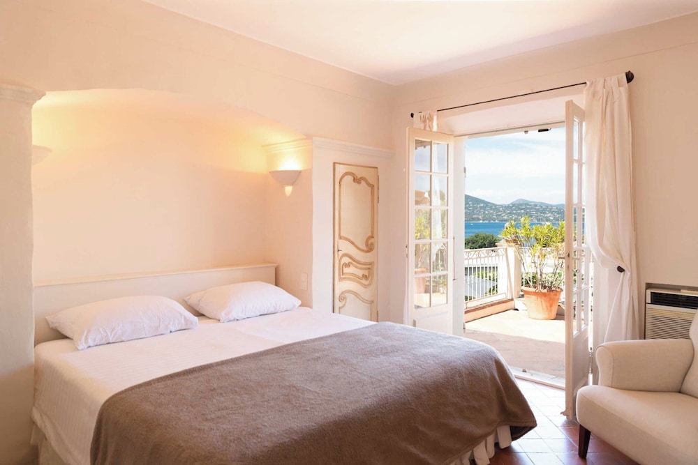 Villa photo 2