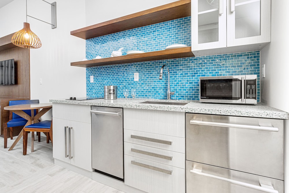 Studio, 2 Double Beds, Kitchenette, Oceanfront (Residence) - Photo 4