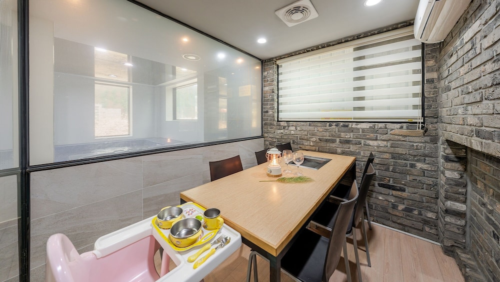 Basic Room, 1 Bedroom (Room A201 (Luxury Kids Pool Villa)) - Photo 22