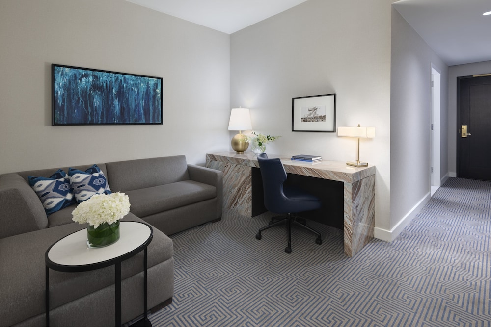 Junior Suite, 1 King Bed, Balcony, River View (Juliet Balcony)