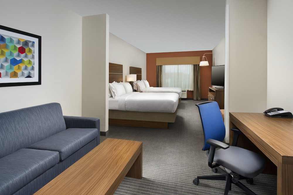 Suite, Multiple Beds photo 3