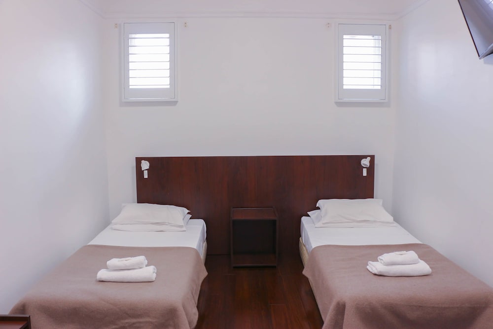Twin Room, Ensuite photo 2