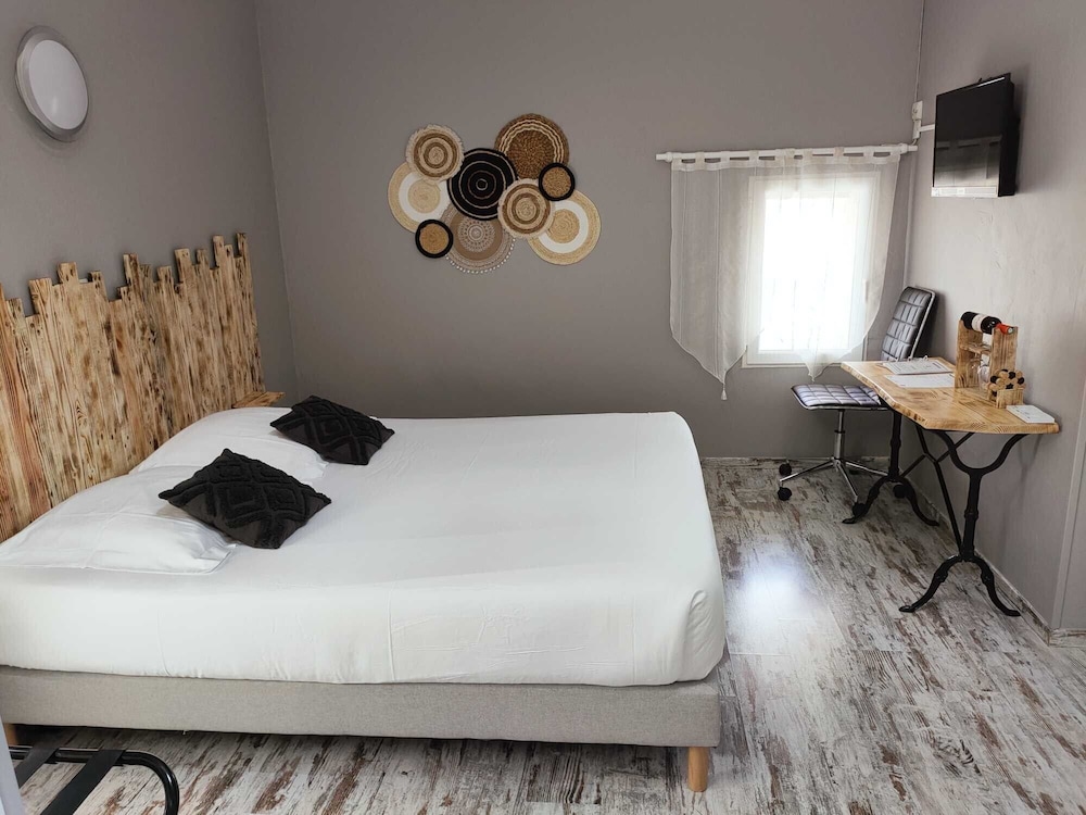 Room (Moustille) photo 1