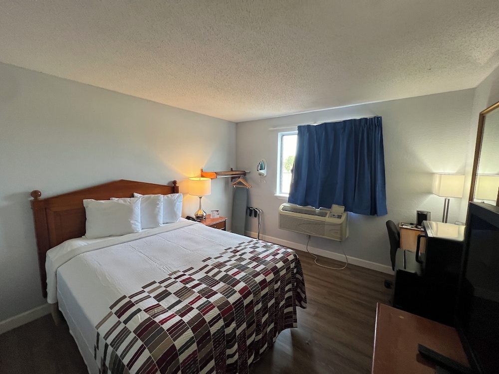 Standard Single Room, 1 Queen Bed, Accessible, Non Smoking