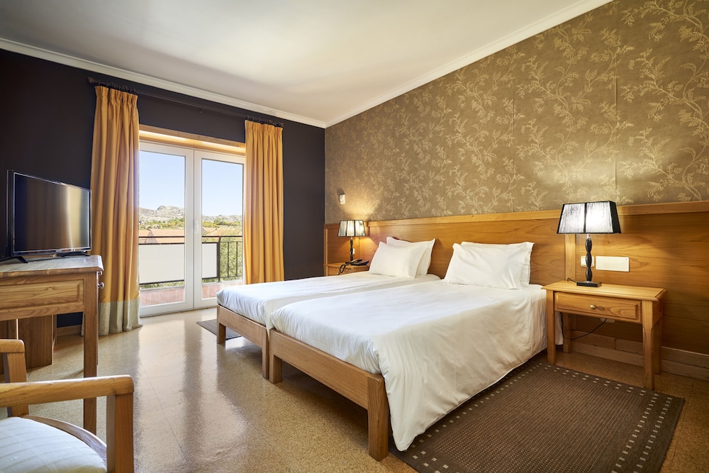 Standard Twin Room, Mountain View - Photo 1