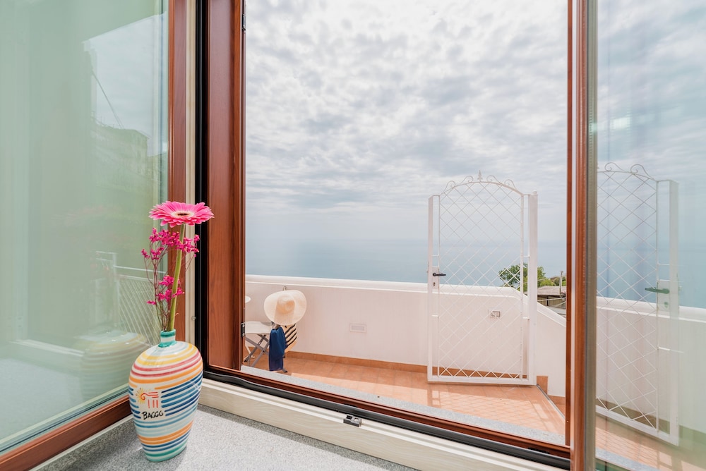 Double Room, Sea View (Depandance) - Photo 3