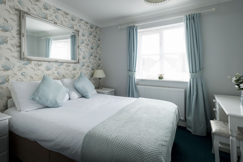 (07) West Facing Double Room photo 1