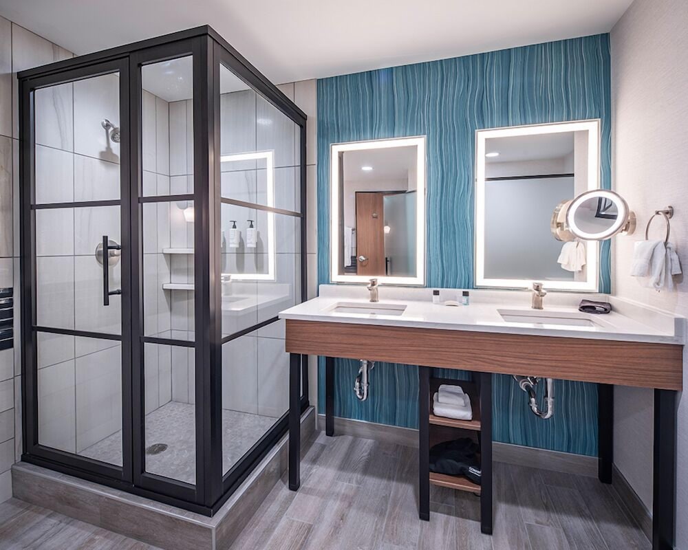 Grand Suite, 1 King Bed, Non Smoking photo 2