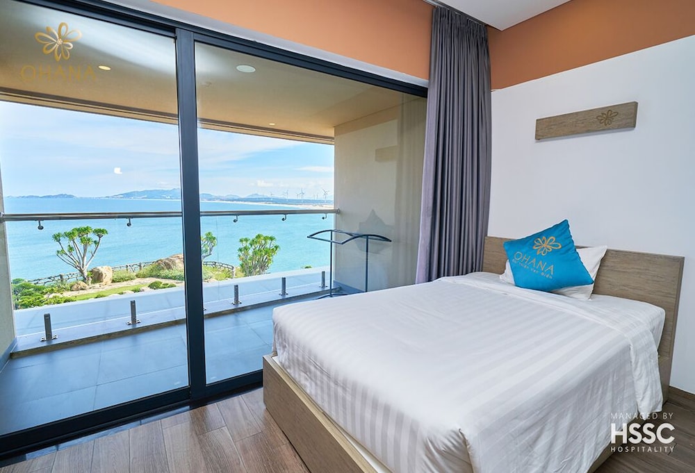 Deluxe Ocean View Twin with Balcony - Photo 4