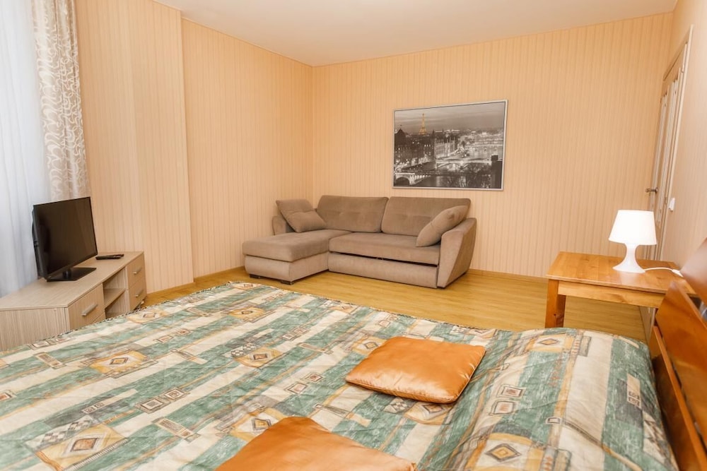 Apartment on Tokarey, 40-105 photo 3