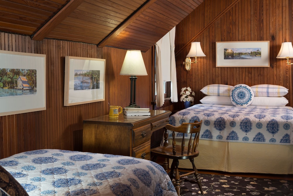 Premium Room, Multiple Beds, Non Smoking photo 1