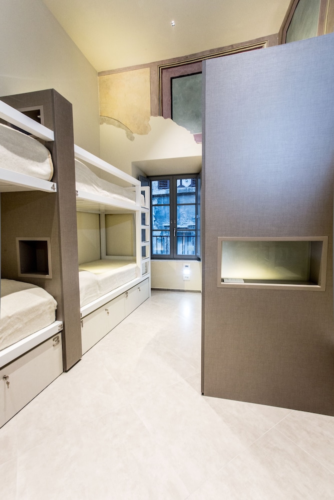 Dormitorio Condiviso Femminile photo 2
