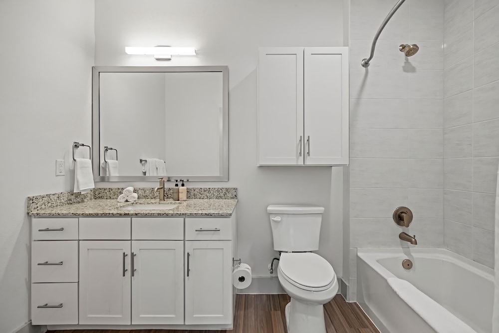 Premium Apartment, 2 Bedrooms - Photo 35