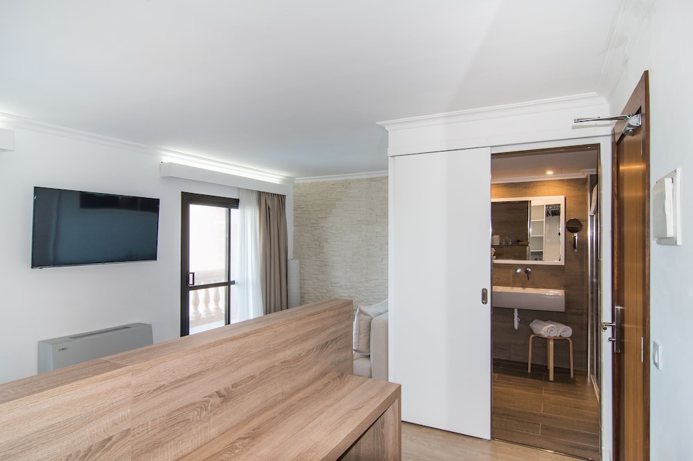 Suite Junior, Vista al Mar (2+1)