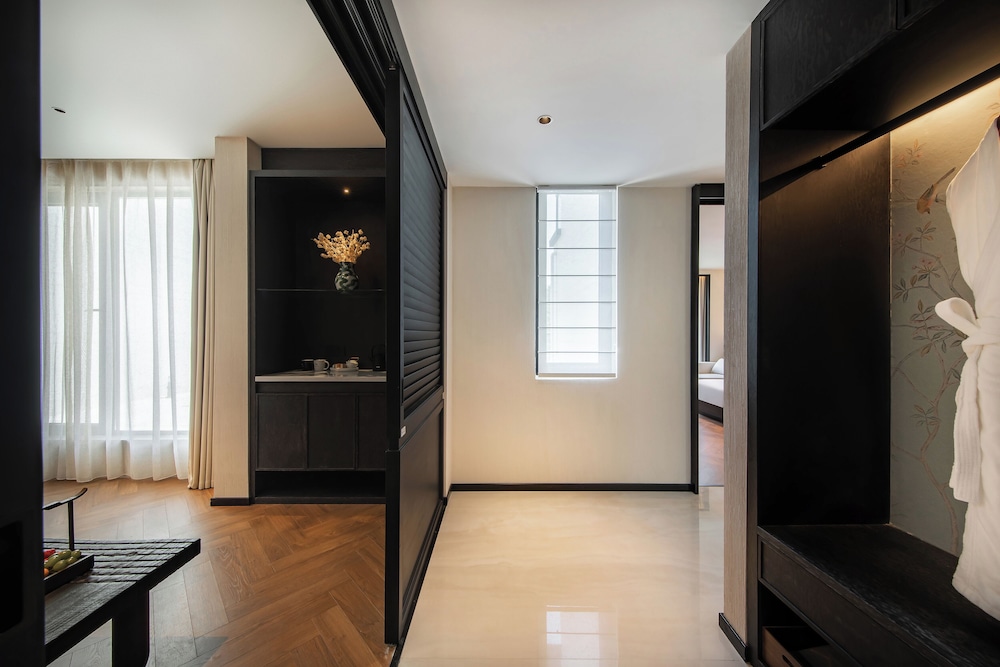 Comfort Suite, Patio, Mountain View