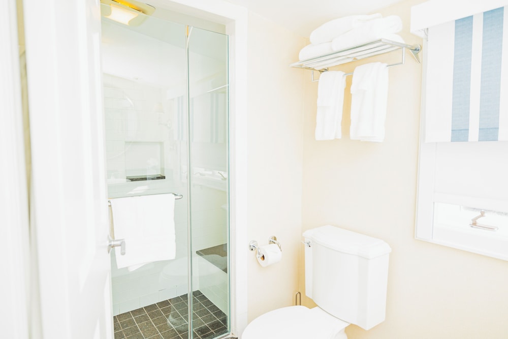 Standard Double Room, 2 Queen Beds, City View - Photo 8