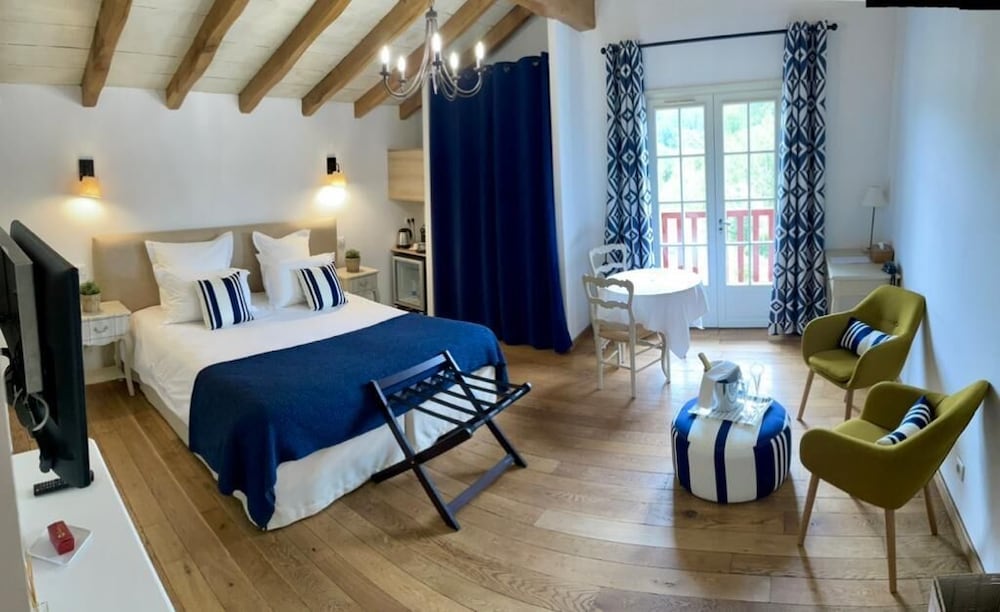 Deluxe Room photo 1
