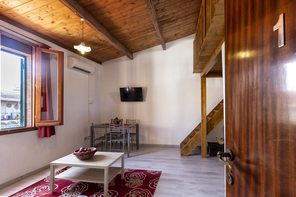Exclusive Studio Suite, Garden View