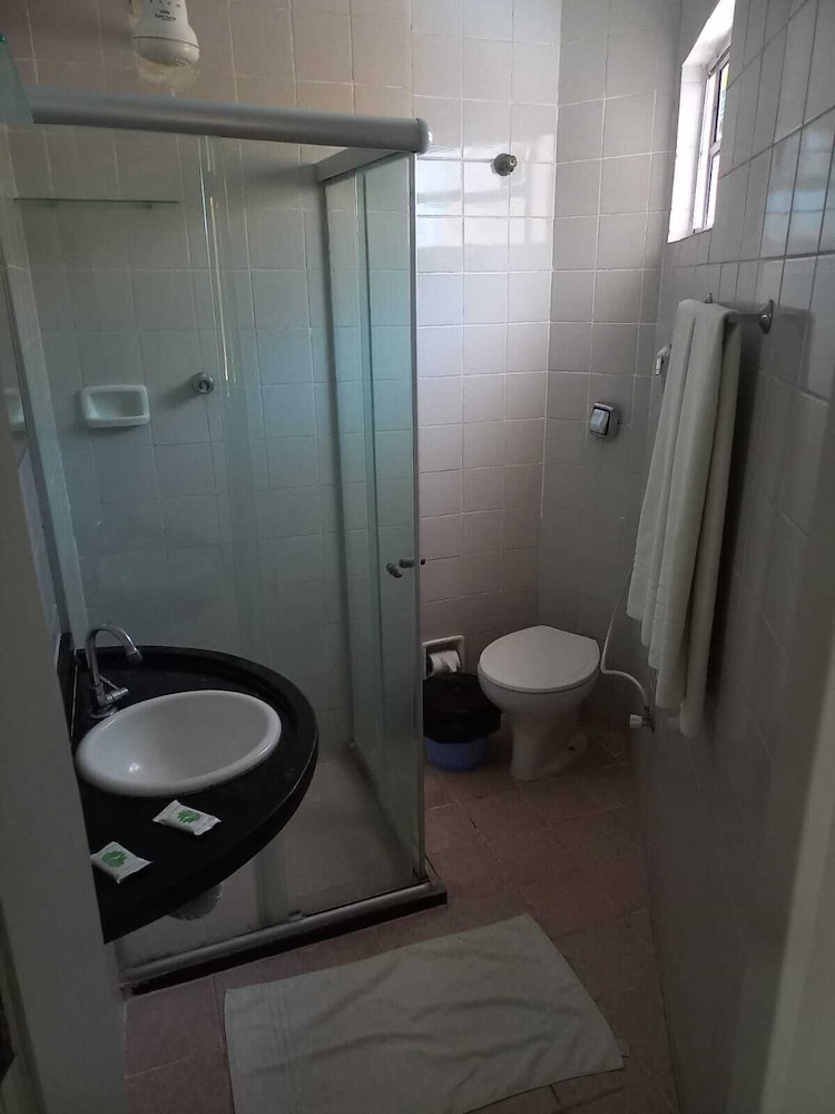 Standard Twin Room, 2 Twin Beds photo 2
