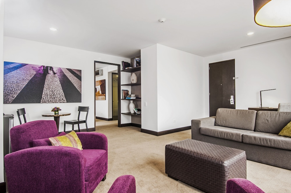 Basic Penthouse - Photo 1
