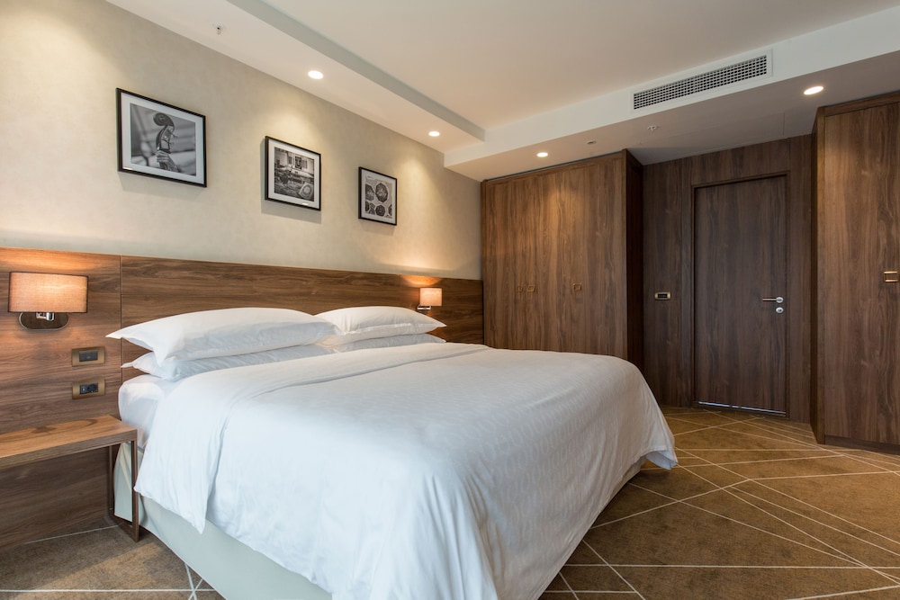 Signature Suite, 1 Double Bed photo 2