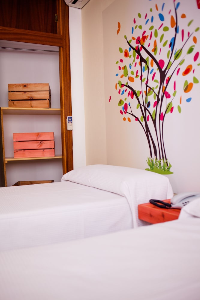 Double or Twin Room photo 3