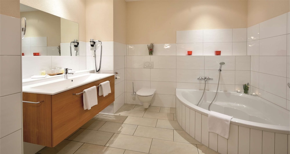 Standard Room, 2 Twin Beds - Photo 6
