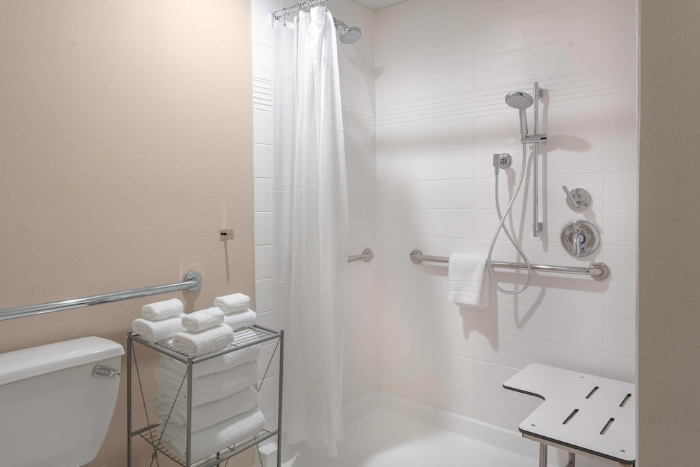 Suite, 1 Bedroom photo 3