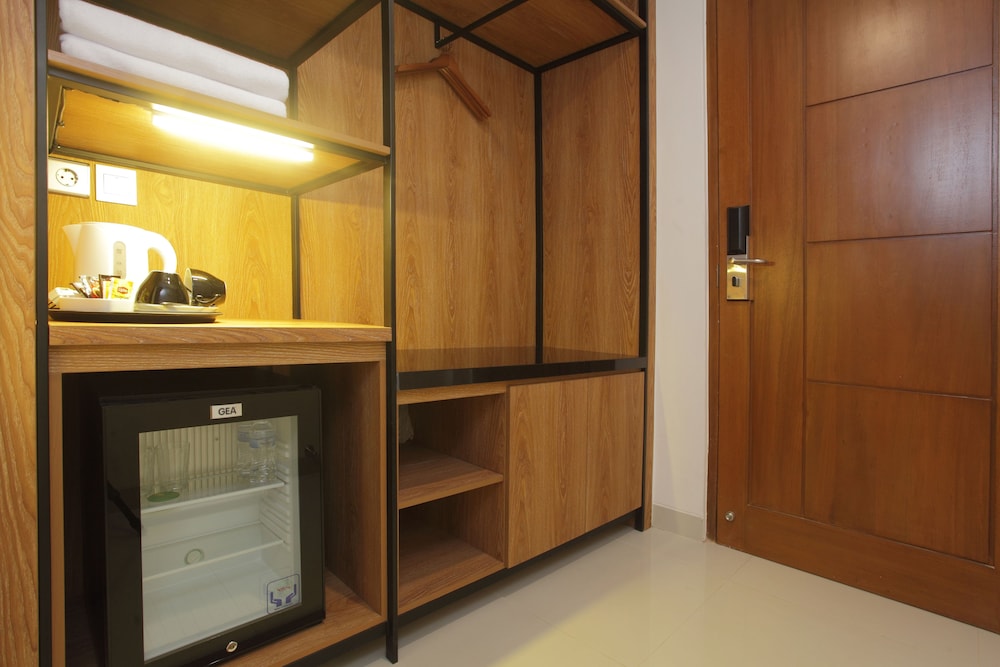 Deluxe Double Room, 1 Queen Bed, Garden View photo 2