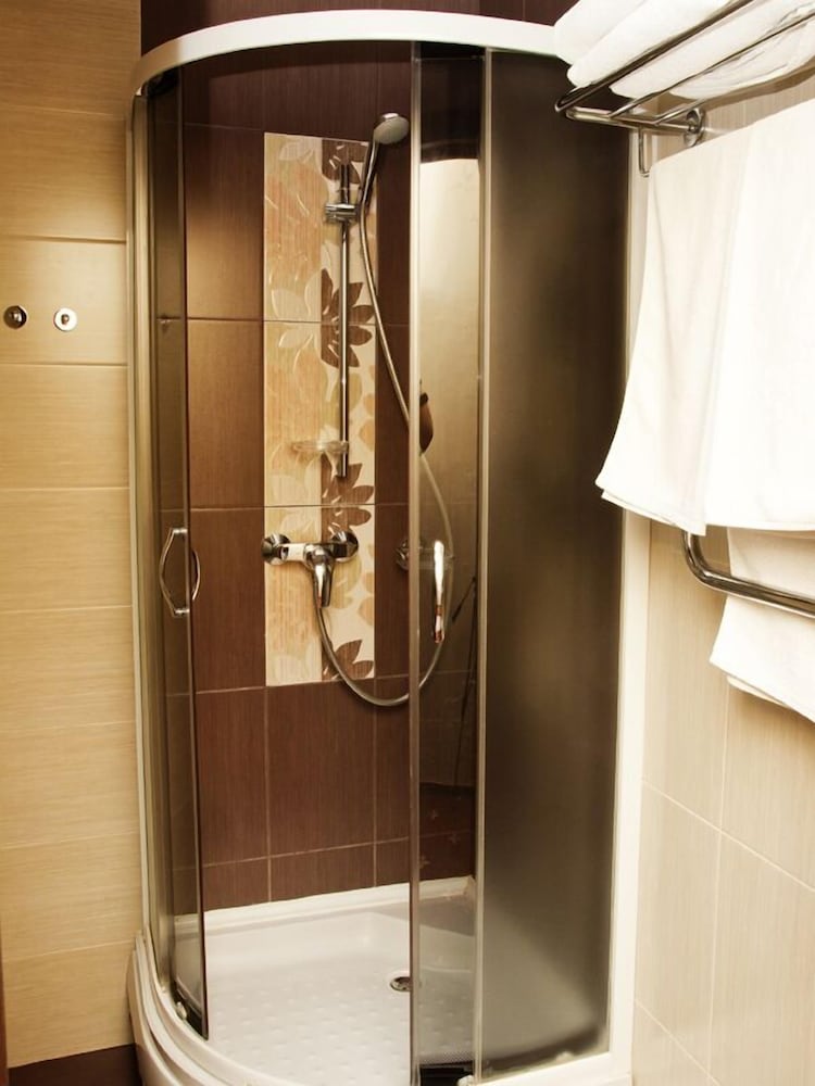 Standard Double or Twin Room (Semi Basement Floor) photo 3
